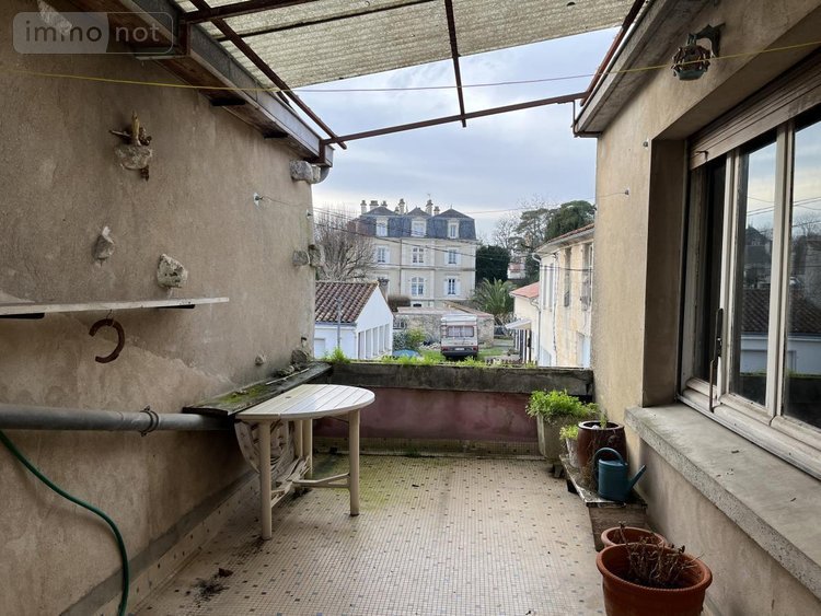 Immeuble a vendre Luçon 85400 Vendée 136 m2  177200 euros