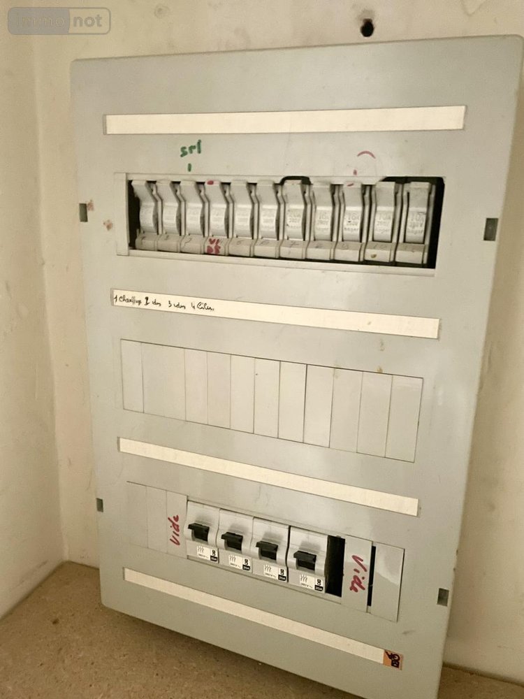 Immeuble a vendre Saint-Chély-d'Apcher 48200 Lozère 115 m2  101000 euros