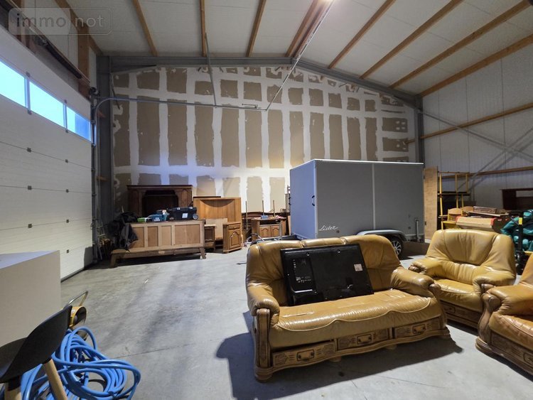 Fonds et murs commerciaux a vendre Plouigneau 29610 Finistère 288 m2  364400 euros