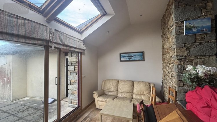 Immeuble a vendre Lannion 22300 Côtes-d'Armor 236 m2  365600 euros