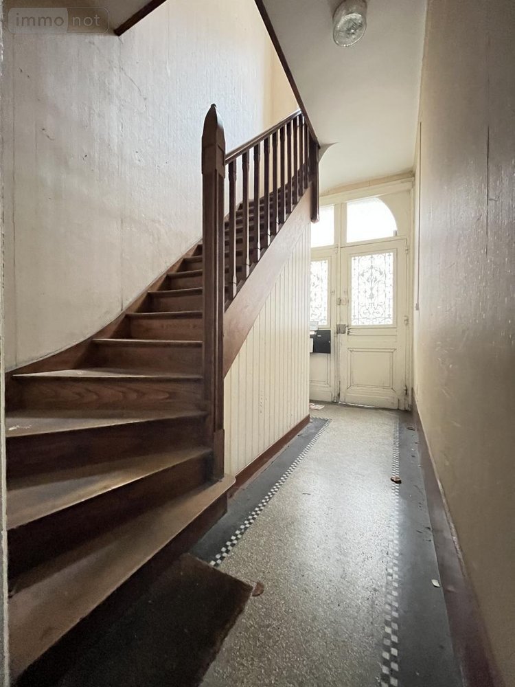 Immeuble a vendre Arras 62000 Pas-de-Calais 200 m2  499200 euros