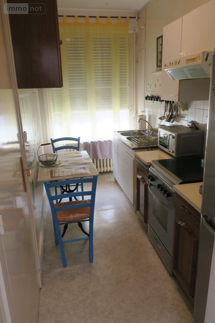 Immeuble a vendre Bourges 18000 Cher 244 m2  343200 euros