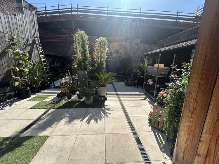 Fonds et murs commerciaux a vendre Cambrai 59400 Nord 238 m2  440000 euros