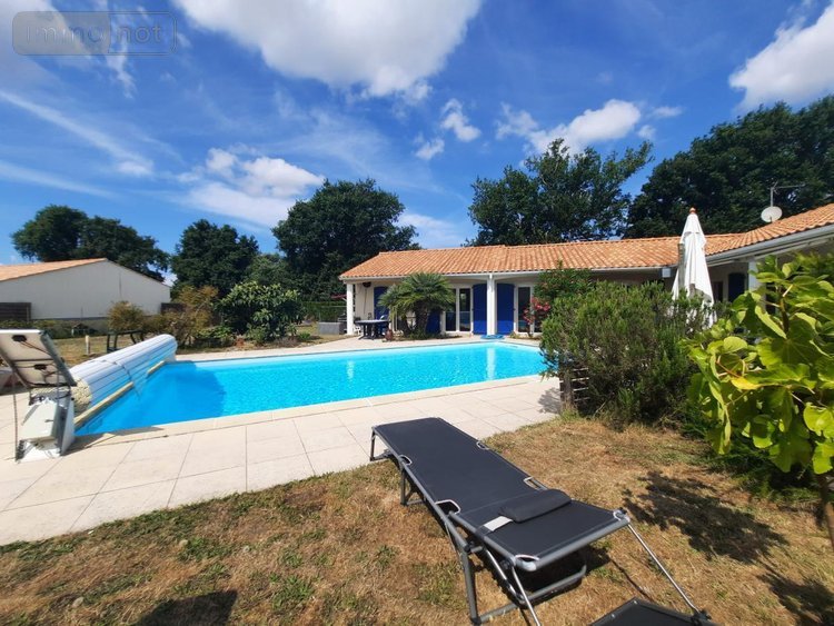 Maison a vendre Challans 85300 Vendée 214 m2 7 pièces 499720 euros