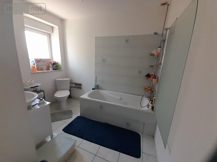 Immeuble a vendre Assé-le-Bérenger 53600 Mayenne 212 m2  171900 euros