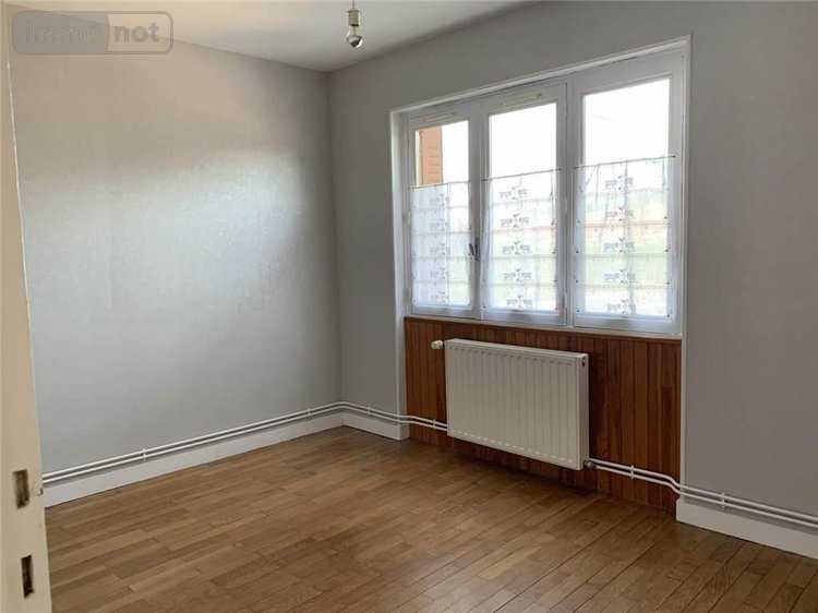 Location appartement Mézériat 01660 Ain 87 m2 4 pièces 700 euros