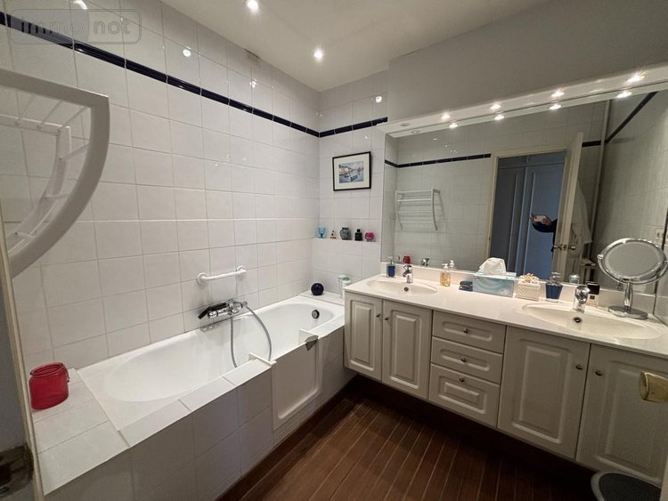 Appartement a vendre Avrillé 49240 Maine-et-Loire 95 m2 4 pièces 260000 euros