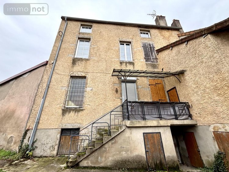 Immeuble a vendre Saint-Gilles 71510 Saône-et-Loire 285 m2  236000 euros