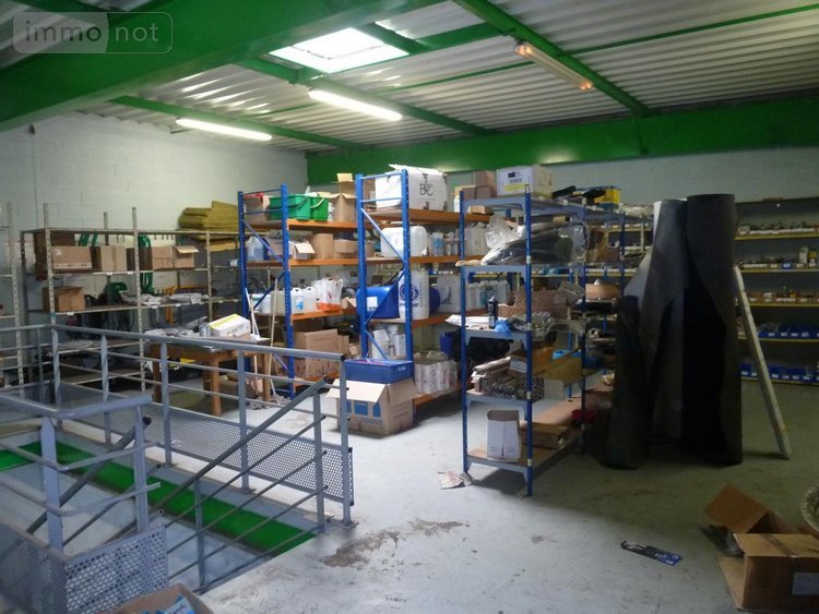 Location fonds et murs commerciaux Féchain 59247 Nord 1500 m2  6448 euros
