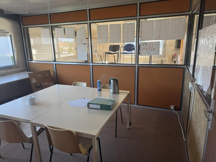 Location fonds et murs commerciaux Cambrai 59400 Nord 700 m2  4500 euros
