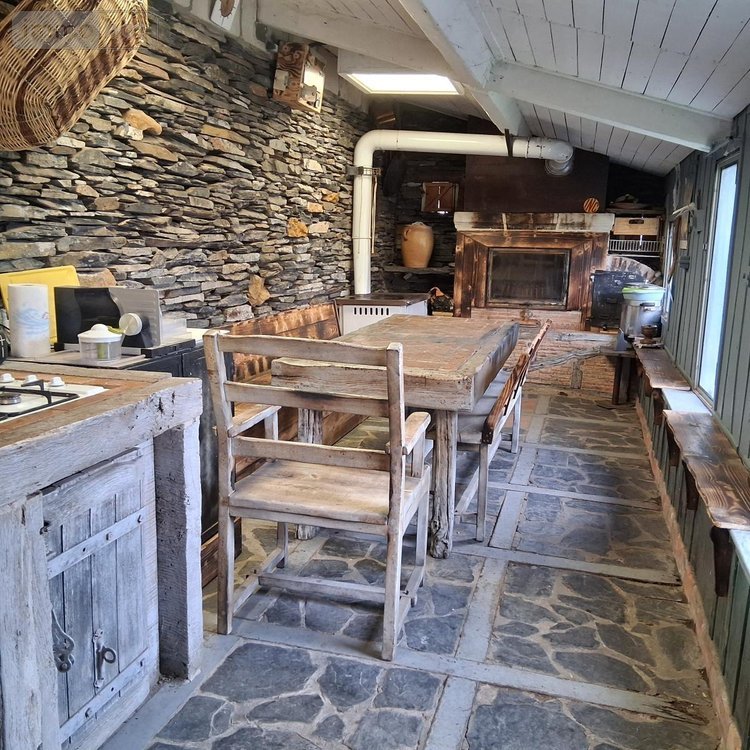 Maison a vendre Corné 49630 Maine-et-Loire 81 m2 4 pièces 290650 euros