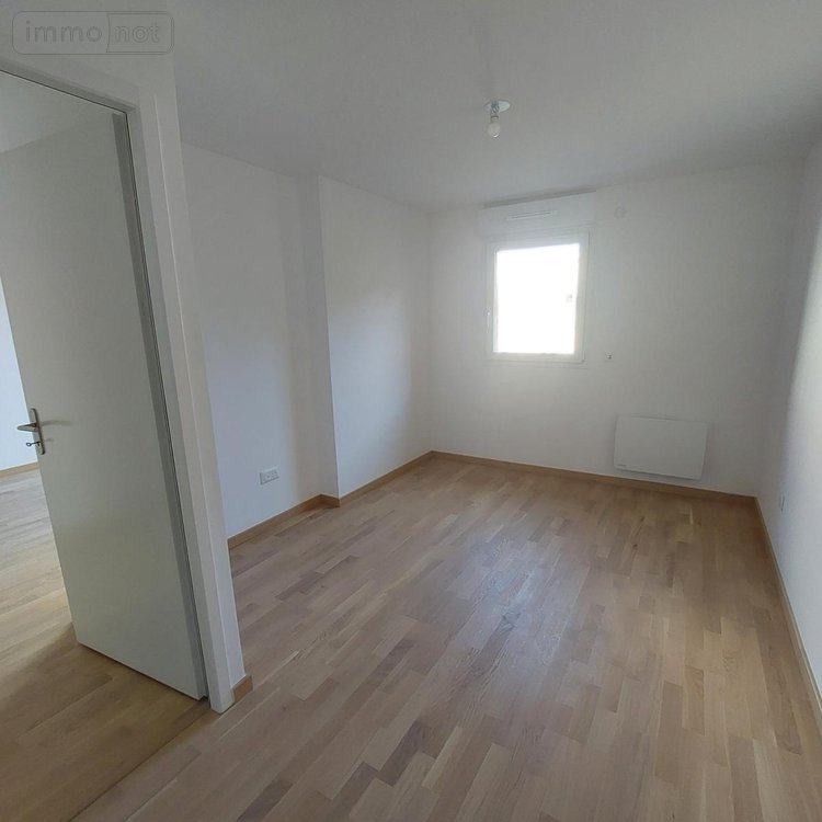Location appartement Reims 51100 Marne 41 m2 1 pièce 620 euros