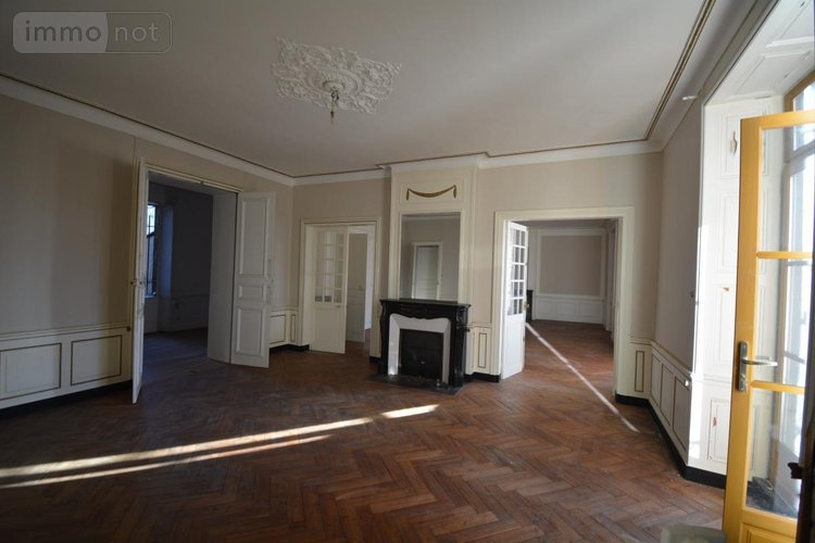 Appartement a vendre Thiers 63300 Puy-de-Dôme 208 m2 8 pièces 79000 euros