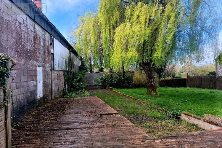 Maison a vendre Malguénac 56300 Morbihan 250 m2  137800 euros