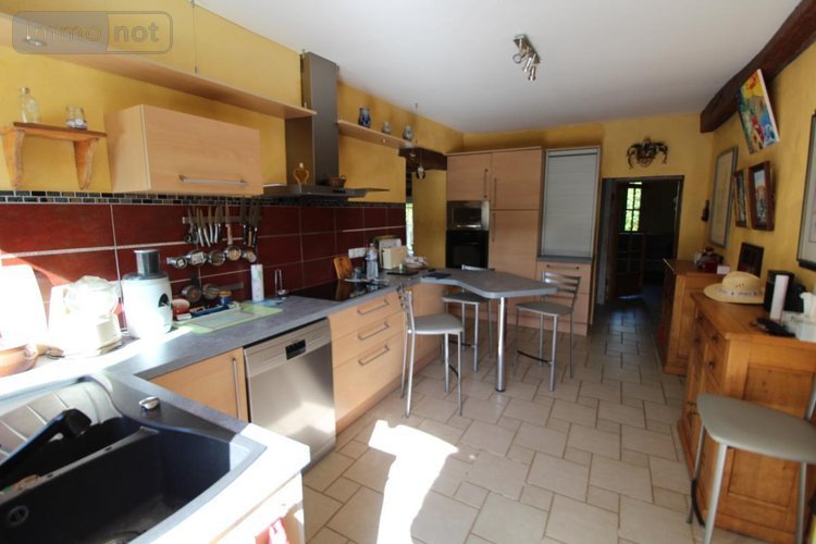 Maison a vendre La Chapelle-des-Pots 17100 Charente-Maritime 183 m2 7 pièces 241316 euros