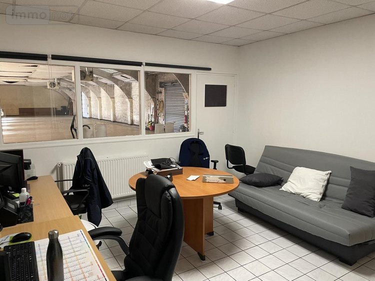 Fonds et murs commerciaux a vendre Caudry 59540 Nord 750 m2  366800 euros