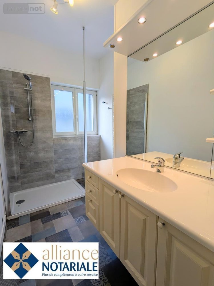 Location appartement Vire-Normandie 14500 Calvados 106 m2 4 pièces 840 euros