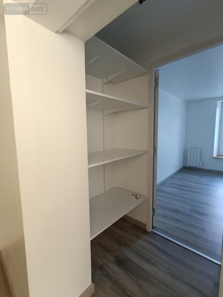 Location maison Plémet 22210 Côtes-d'Armor 75 m2  750 euros
