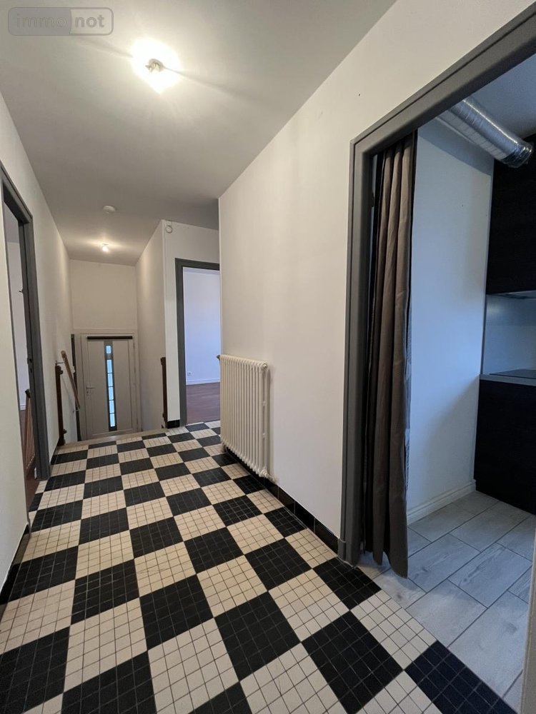 Location maison Courcelles-Sapicourt 51140 Marne 82 m2 4 pièces 900 euros