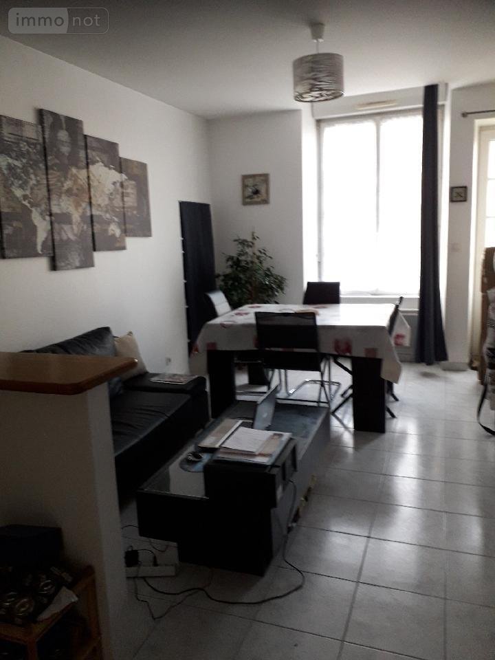 Immeuble a vendre Verrières-en-Anjou 49480 Maine-et-Loire 401 m2  744080 euros