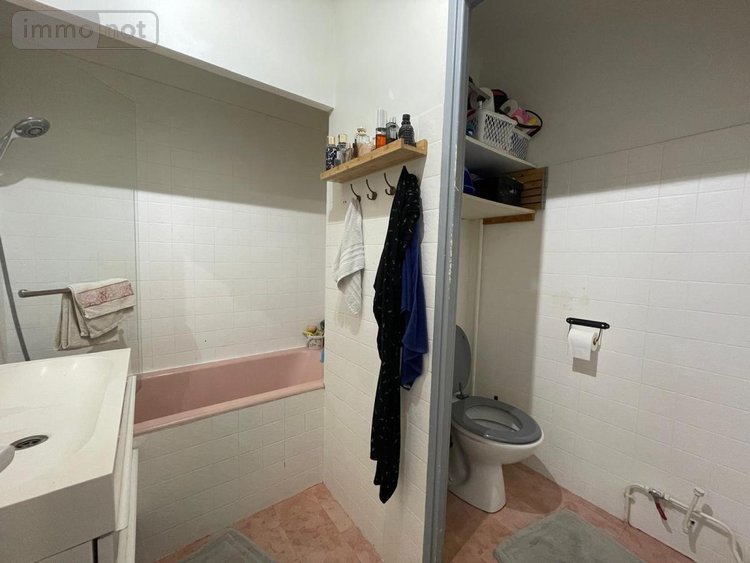 Appartement a vendre Septèmes-les-Vallons 13240 Bouches-du-Rhône 55 m2 3 pièces 110000 euros