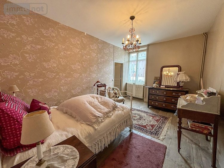 Maison a vendre Vayres 87600 Haute-Vienne 128 m2 6 pièces 115520 euros