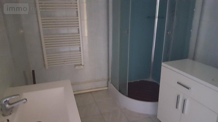 Fonds et murs commerciaux a vendre Loudéac 22600 Côtes-d'Armor 220 m2  213200 euros