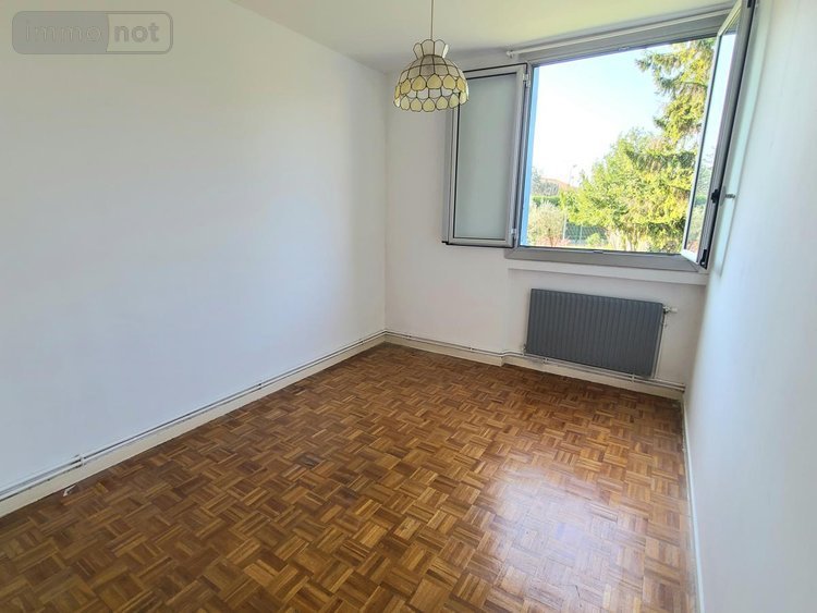 Appartement a vendre Pierrelatte 26700 Drôme 73 m2 4 pièces 122000 euros
