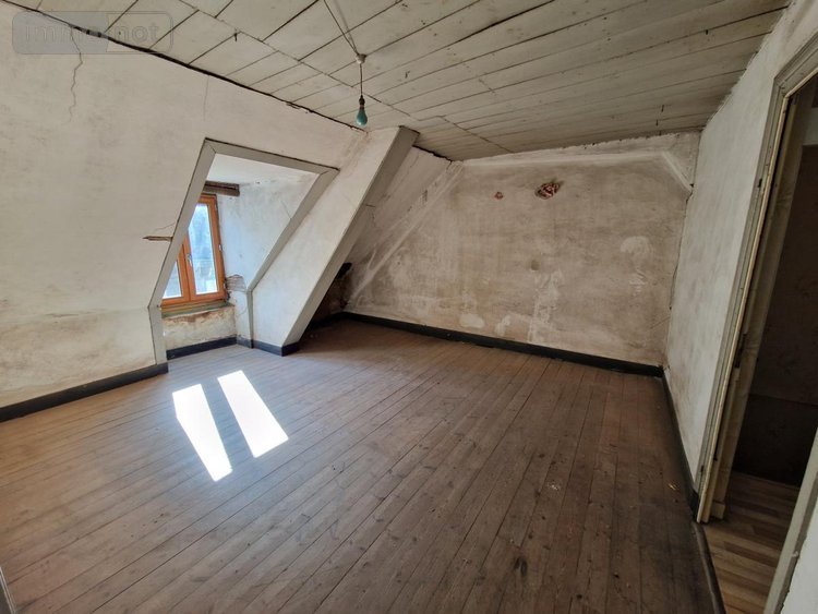 Immeuble a vendre Pontivy 56300 Morbihan 314 m2  234540 euros