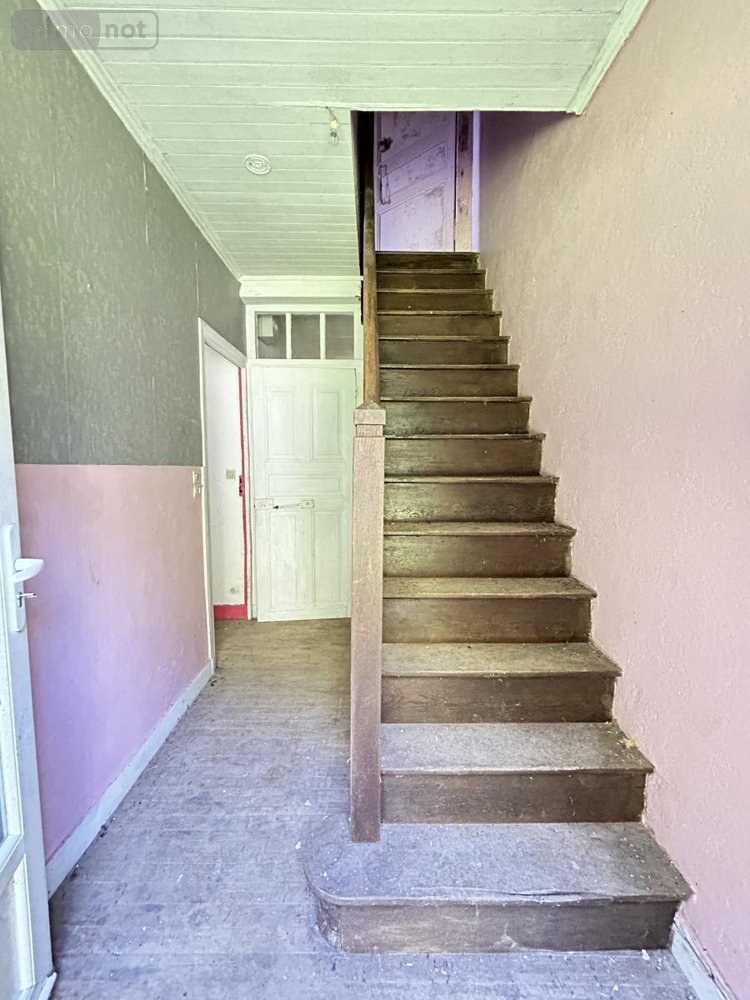 Maison a vendre Carentoir 56910 Morbihan 250 m2 8 pièces 187800 euros
