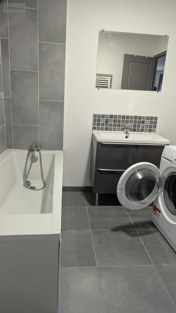 Location maison Raillencourt-Sainte-Olle 59554 Nord 63 m2  680 euros