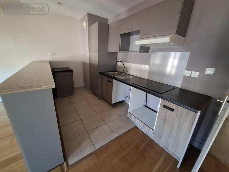 Immeuble a vendre Saintes 17100 Charente-Maritime 161 m2  355950 euros