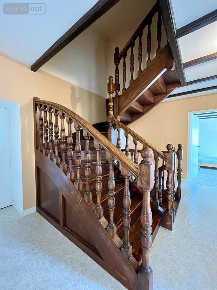 Maison a vendre Créhen 22130 Côtes-d'Armor 212 m2 9 pièces 372900 euros