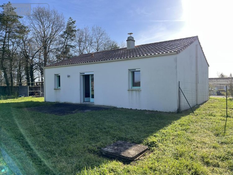 Maison a vendre Thiré 85210 Vendée 70 m2 3 pièces 136000 euros