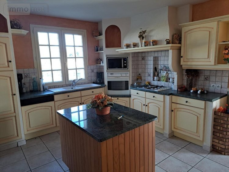 Maison a vendre Rou-Marson 49400 Maine-et-Loire 229 m2 6 pièces 387800 euros
