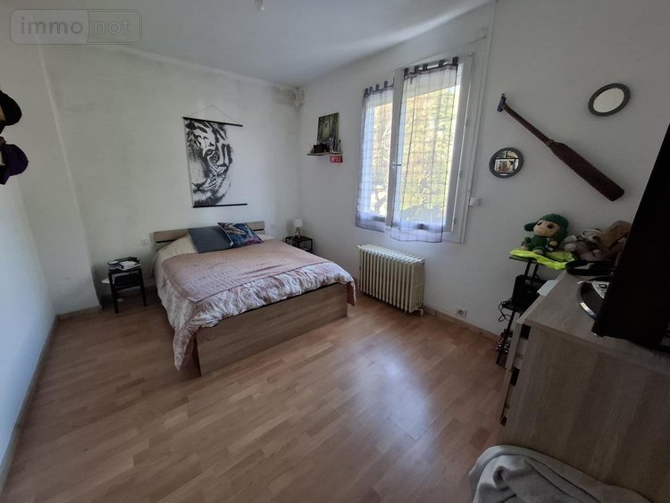 Maison a vendre Saintes 17100 Charente-Maritime 100 m2 4 pièces 141642 euros