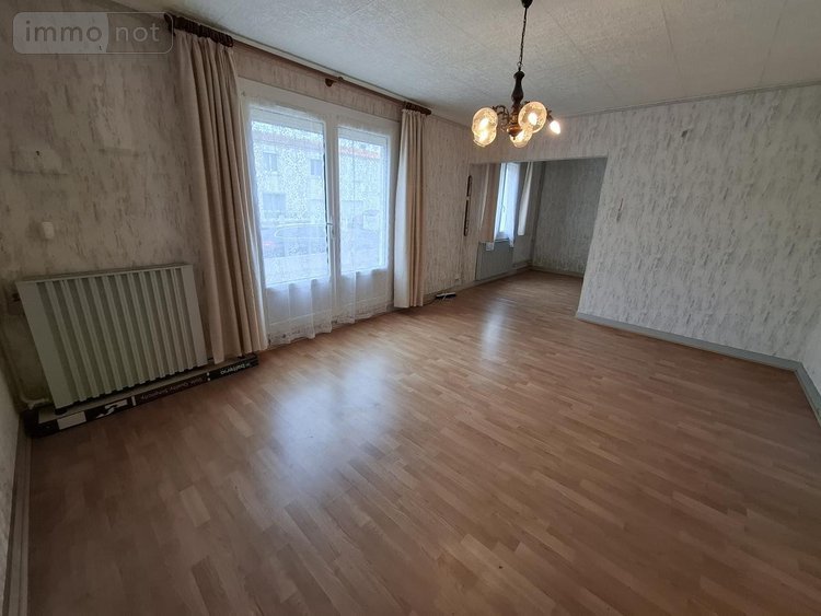 Maison a vendre Saintes 17100 Charente-Maritime 115 m2 6 pièces 199348 euros