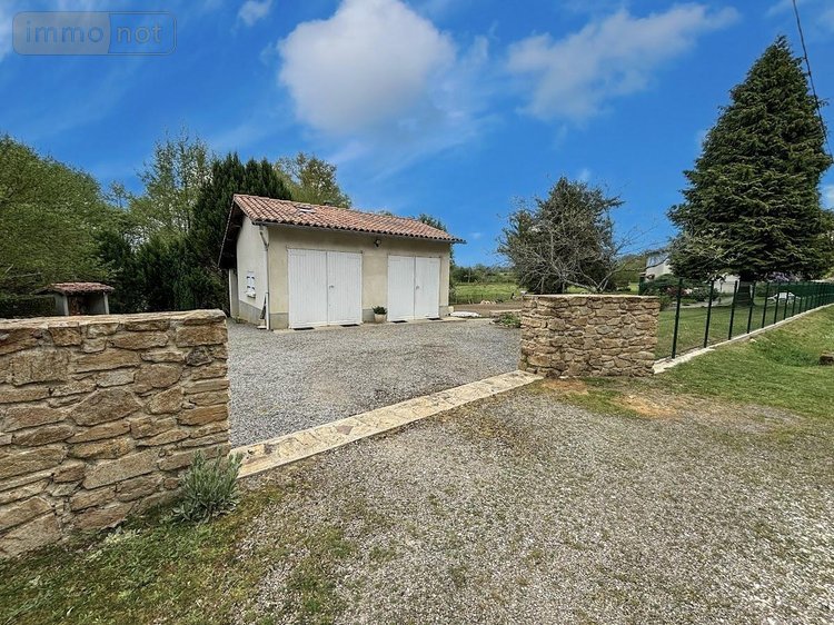Maison a vendre Montrollet 16420 Charente 120 m2 6 pièces 185334 euros