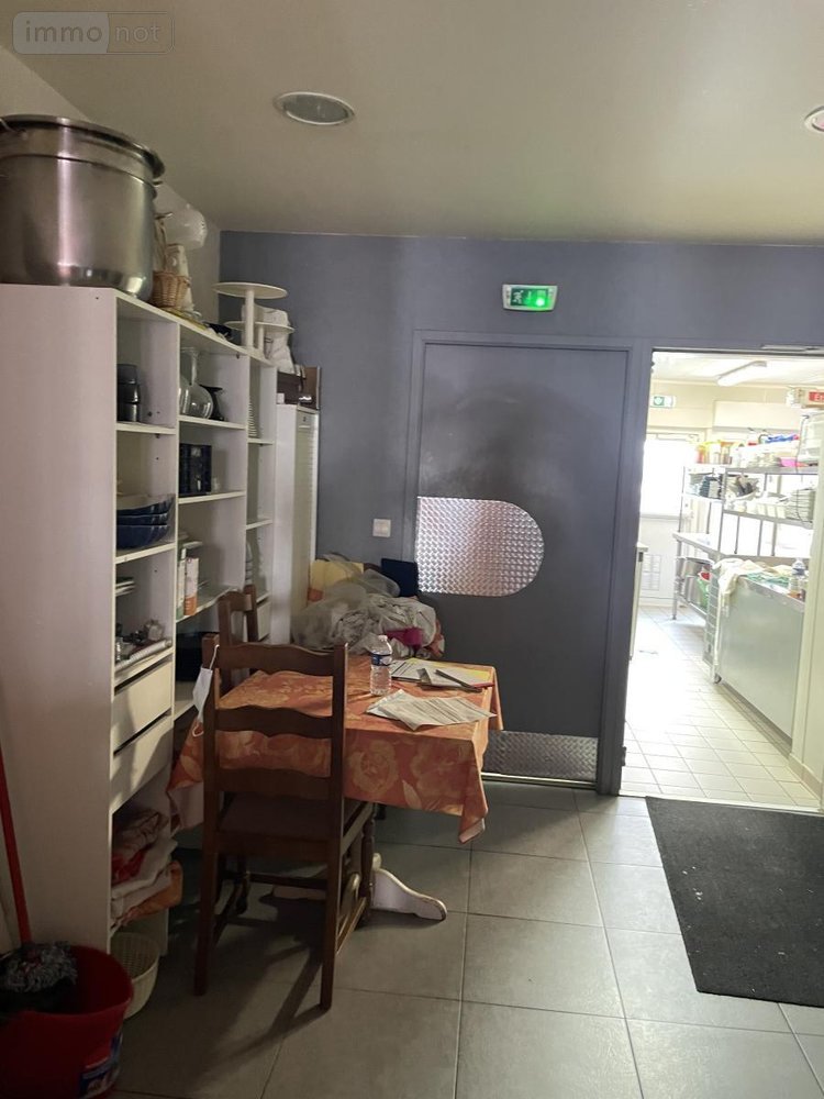 Fonds et murs commerciaux a vendre Loudéac 22600 Côtes-d'Armor 157 m2  85040 euros