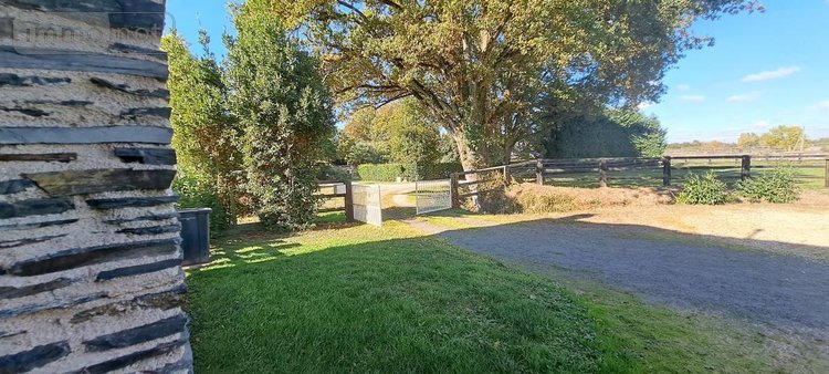 Maison a vendre Soulaire-et-Bourg 49460 Maine-et-Loire 138 m2 5 pièces 325450 euros