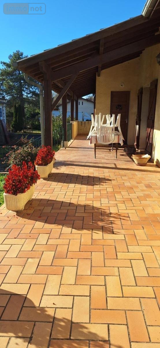 Maison a vendre Vic-Fezensac 32190 Gers 207 m2 8 pièces 271000 euros