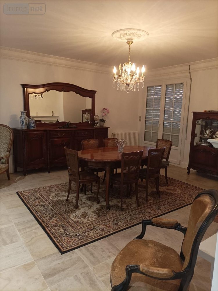 Maison a vendre Doué-en-Anjou 49700 Maine-et-Loire 220 m2 9 pièces 343680 euros