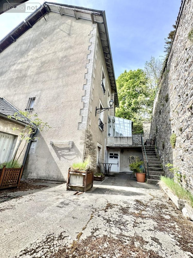 Maison a vendre Peyre en Aubrac 48130 Lozère 205 m2  180000 euros