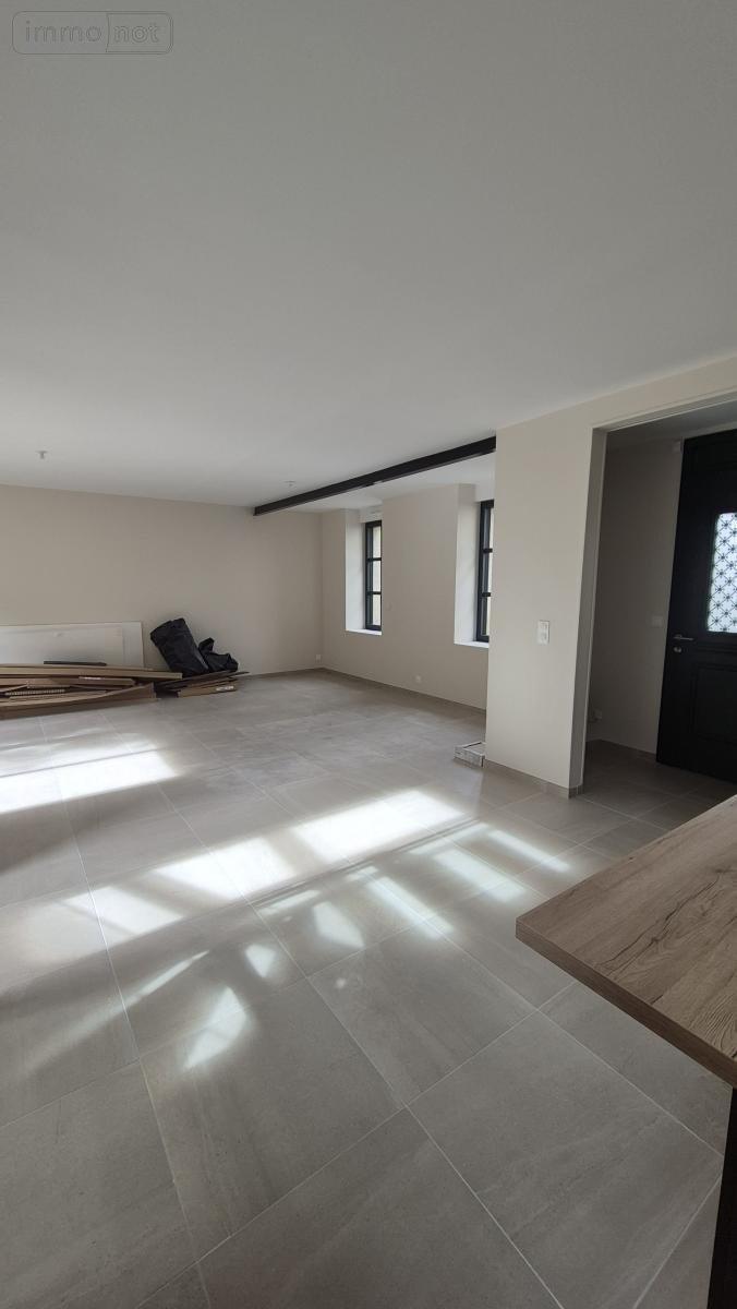 Location maison Landivisiau 29400 Finistère 155 m2 7 pièces 1225 euros