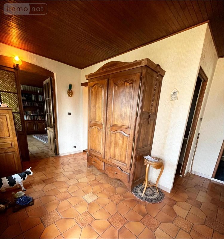 Maison a vendre Saint-Aubin 39410 Jura 194 m2 6 pièces 200000 euros