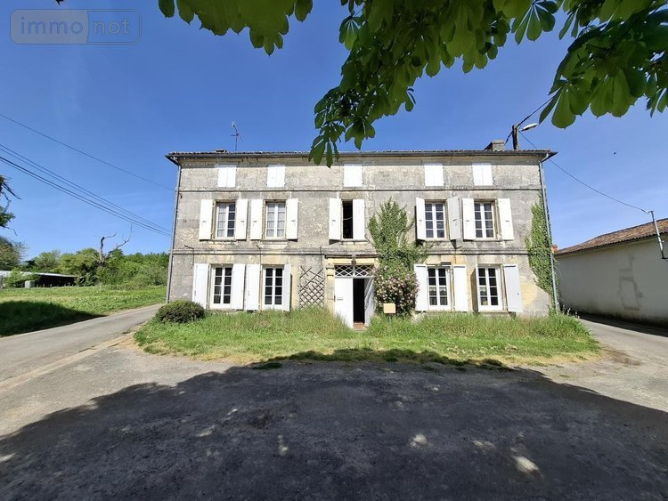 Maison a vendre Brizambourg 17770 Charente-Maritime 198 m2 5 pièces 157380 euros