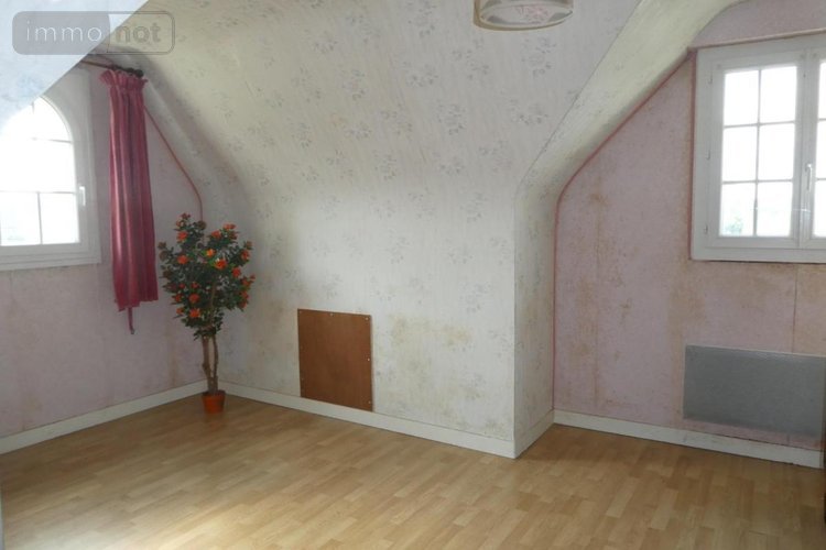 Maison a vendre Plougonven 29640 Finistère 180 m2 8 pièces 233122 euros