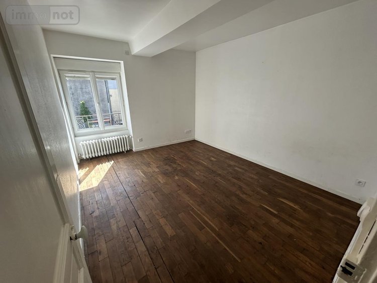 Maison a vendre Commer 53470 Mayenne 174 m2  141075 euros