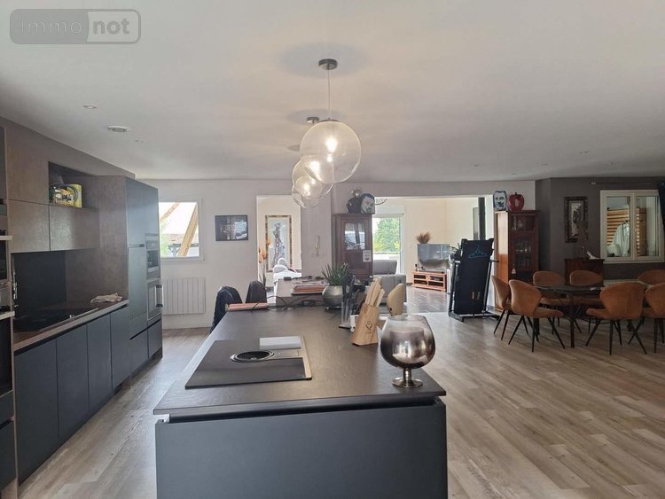 Maison a vendre Yvré-l'Évêque 72530 Sarthe 208 m2 6 pièces 499200 euros