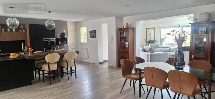 Maison a vendre Yvré-l'Évêque 72530 Sarthe 208 m2 6 pièces 478400 euros